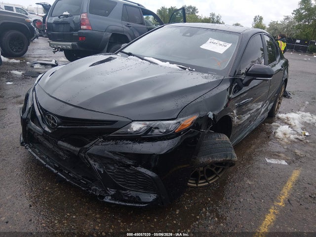 45057020 :رقم المزاد ، 4T1G11BKXPU091583 vin ، 2023 Toyota Camry Se Nightshade Edition Awd مزاد بيع