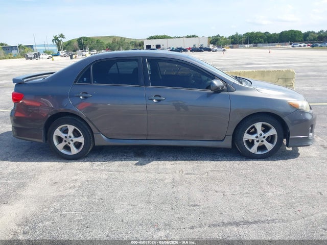 2013 Toyota Corolla S მანქანა იყიდება აუქციონზე, vin: 5YFBU4EE8DP183958, აუქციონის ნომერი: 45057024