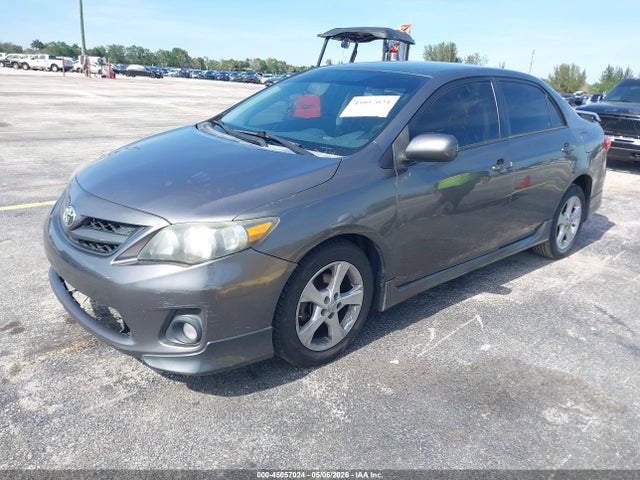 2013 Toyota Corolla S მანქანა იყიდება აუქციონზე, vin: 5YFBU4EE8DP183958, აუქციონის ნომერი: 45057024