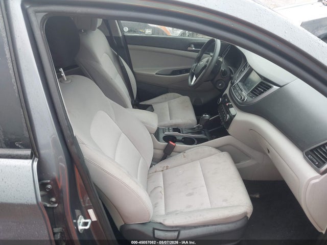 KM8J3CA49JU680095 Hyundai TUCSON SEL