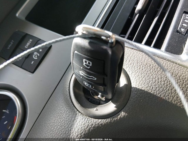 45057105 :رقم المزاد ، WA1BV74L77D047241 vin ، 2007 Audi Q7 4.2 Premium مزاد بيع