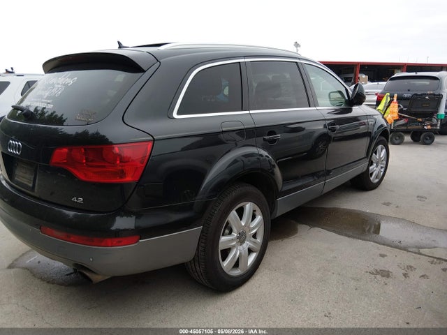 45057105 :رقم المزاد ، WA1BV74L77D047241 vin ، 2007 Audi Q7 4.2 Premium مزاد بيع
