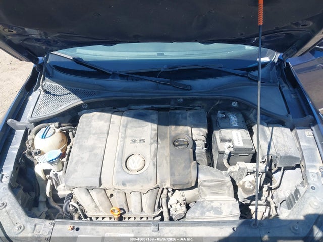 2012 Volkswagen Passat 2.5l Sel Premium მანქანა იყიდება აუქციონზე, vin: 1VWCP7A32CC006196, აუქციონის ნომერი: 45057139