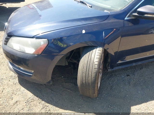 2012 Volkswagen Passat 2.5l Sel Premium მანქანა იყიდება აუქციონზე, vin: 1VWCP7A32CC006196, აუქციონის ნომერი: 45057139