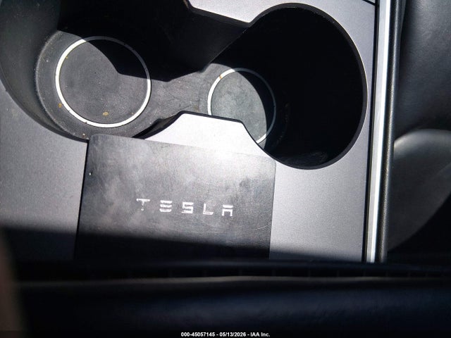 45057145 :رقم المزاد ، 5YJ3E1EB1MF990050 vin ، 2021 Tesla Model 3 Long Range مزاد بيع