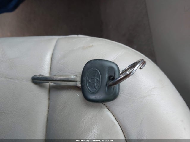 45057191 :رقم المزاد ، 4T1BF28B34U376128 vin ، 2004 Toyota Avalon Xls مزاد بيع