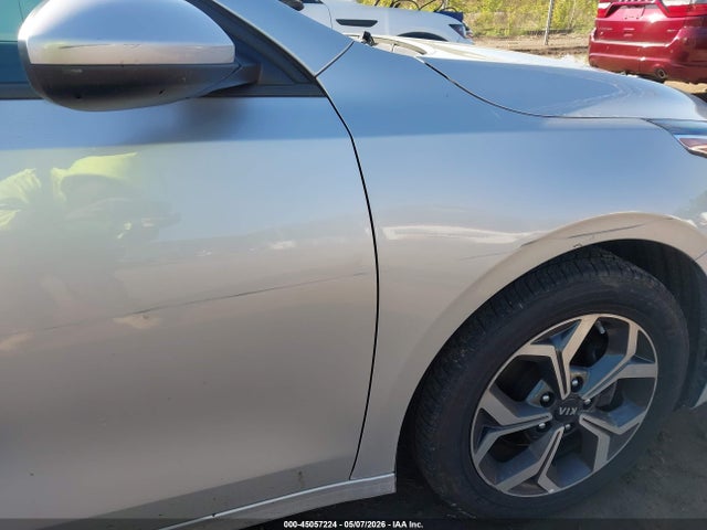 2020 Kia Forte Lxs მანქანა იყიდება აუქციონზე, vin: 3KPF24AD9LE245663, აუქციონის ნომერი: 45057224