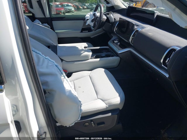 45057286 :رقم المزاد ، 1FMJU1M84SEA66261 vin ، 2025 Ford Expedition Platinum مزاد بيع