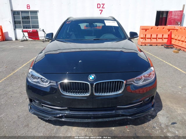 WBA8K3C52JA369487 BMW 330i Xdrive