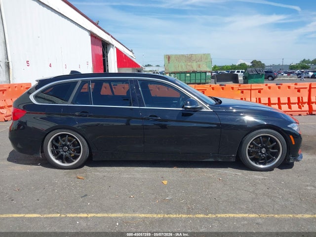 WBA8K3C52JA369487 BMW 330i Xdrive