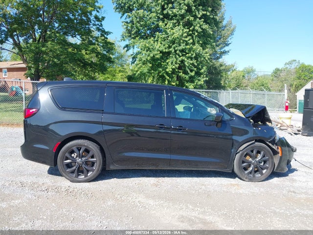 2020 Chrysler Pacifica Touring მანქანა იყიდება აუქციონზე, vin: 2C4RC1FG0LR150001, აუქციონის ნომერი: 45057334