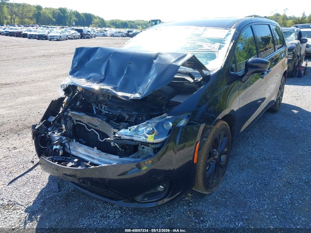 2020 Chrysler Pacifica Touring მანქანა იყიდება აუქციონზე, vin: 2C4RC1FG0LR150001, აუქციონის ნომერი: 45057334