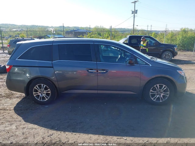 Продажа на аукционе авто 2013 Honda Odyssey Ex-l, vin: 5FNRL5H68DB029550, номер лота: 45057342
