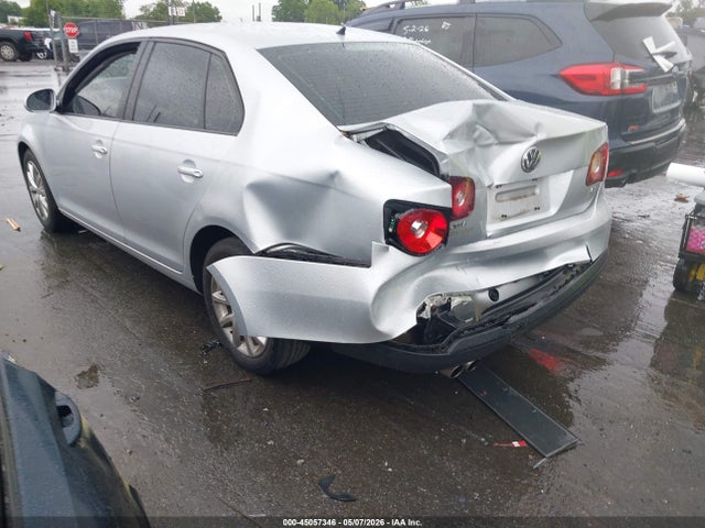 Продаж на аукціоні авто 2010 Volkswagen Jetta Limited Edition, vin: 3VWRX7AJ7AM110798, номер лоту: 45057346