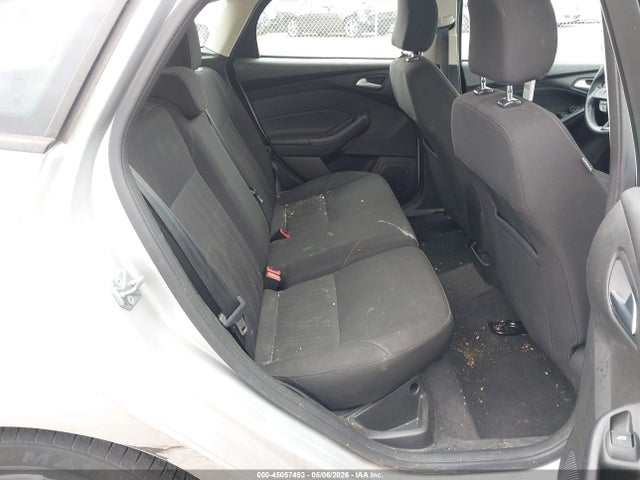 45057453 :رقم المزاد ، 1FADP3K21GL352239 vin ، 2016 Ford Focus Se مزاد بيع
