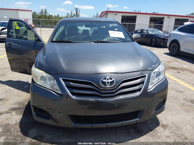 2010 Toyota Camry Le მანქანა იყიდება აუქციონზე, vin: 4T1BF3EK9AU012933, აუქციონის ნომერი: 45057484