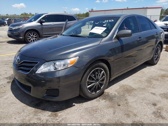 2010 Toyota Camry Le მანქანა იყიდება აუქციონზე, vin: 4T1BF3EK9AU012933, აუქციონის ნომერი: 45057484