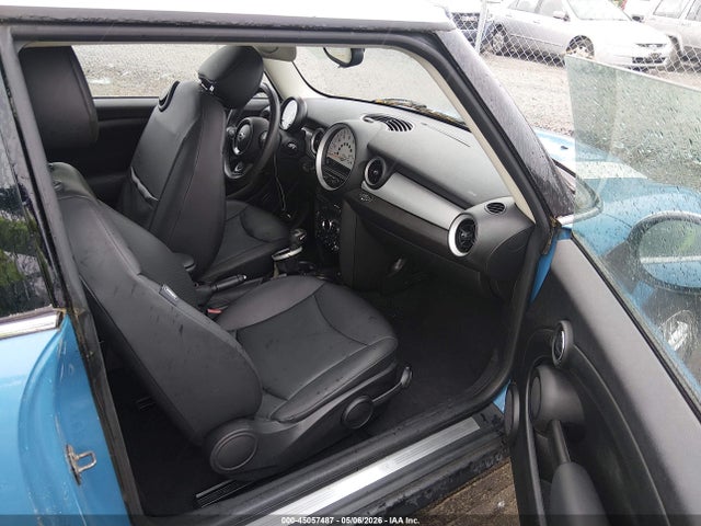 Продажа на аукционе авто 2013 Mini Hardtop Cooper, vin: WMWSU3C52DT686808, номер лота: 45057487