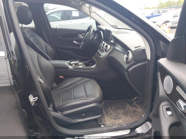 Продаж на аукціоні авто 2017 Mercedes-benz Glc 300 4matic, vin: WDC0G4KB5HV007004, номер лоту: 45057491