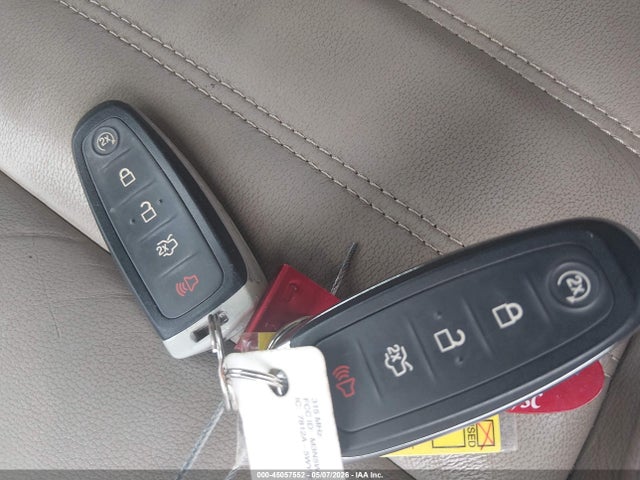 Продажа на аукционе авто 2017 Ford Escape Titanium, vin: 1FMCU0JD2HUB85526, номер лота: 45057552