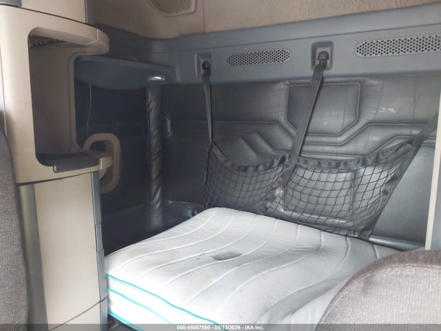 45057598 :رقم المزاد ، 3AKJGHDV8FSGJ1745 vin ، 2015 Freightliner Cascadia 113 مزاد بيع