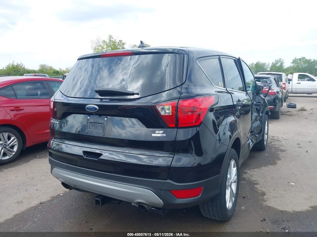 Продажа на аукционе авто 2019 Ford Escape Se, vin: 1FMCU9GD2KUC00397, номер лота: 45057613
