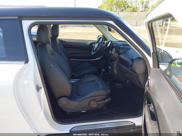 45057628 :رقم المزاد ، WMWSS1C5XDWN94015 vin ، 2013 Mini Paceman Cooper مزاد بيع