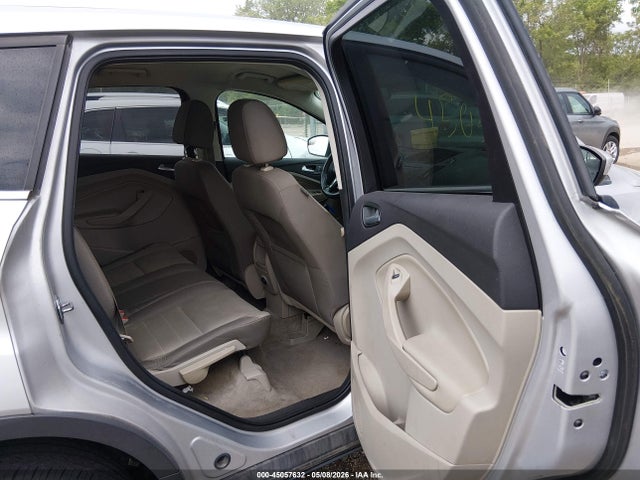 Продажа на аукционе авто 2015 Ford Escape Se, vin: 1FMCU9GX7FUC58277, номер лота: 45057632