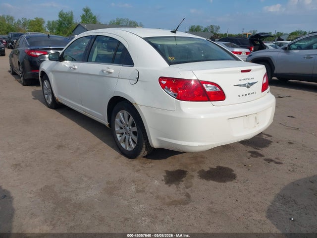 2010 Chrysler Sebring Limited მანქანა იყიდება აუქციონზე, vin: 1C3CC5FB0AN110758, აუქციონის ნომერი: 45057640