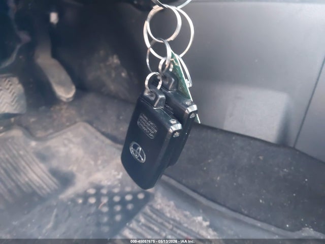 45057675 :رقم المزاد ، 5YFBURHE2KP925437 vin ، 2019 Toyota Corolla Xle مزاد بيع
