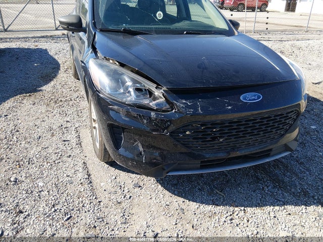 45057796 :رقم المزاد ، 1FMCU0F6XLUB77130 vin ، 2020 Ford Escape S مزاد بيع