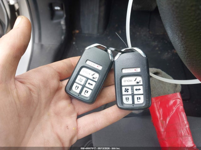 2018 Honda Clarity Plug-in Hybrid მანქანა იყიდება აუქციონზე, vin: JHMZC5F15JC018309, აუქციონის ნომერი: 45057817