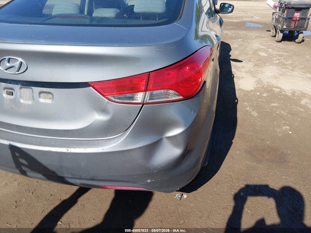 2013 Hyundai Elantra Gls მანქანა იყიდება აუქციონზე, vin: 5NPDH4AEXDH419204, აუქციონის ნომერი: 45057833