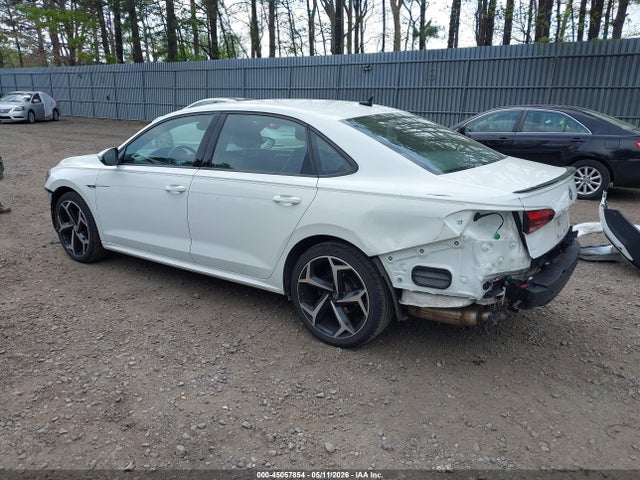 45057854 :رقم المزاد ، 1VWMA7A31NC001113 vin ، 2022 Volkswagen Passat 2.0t R-line مزاد بيع
