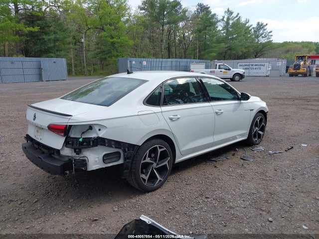 45057854 :رقم المزاد ، 1VWMA7A31NC001113 vin ، 2022 Volkswagen Passat 2.0t R-line مزاد بيع