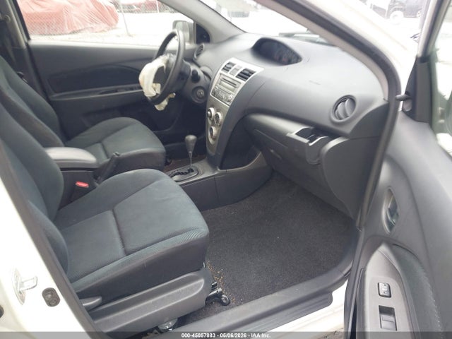45057883 :رقم المزاد ، JTDBT4K38C1419694 vin ، 2012 Toyota Yaris مزاد بيع