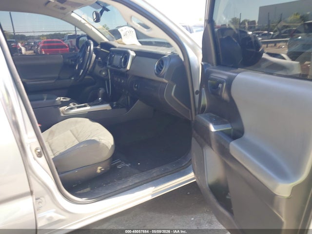 Aukcja sprzedaży 2017 Toyota Tacoma Sr5 V6, vin: 3TMAZ5CN1HM038957, numer aukcji: 45057884