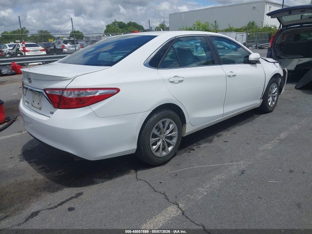 Продаж на аукціоні авто 2016 Toyota Camry Le, vin: 4T1BF1FK9GU127107, номер лоту: 45057899