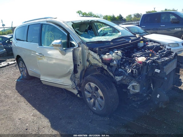 Aukcja sprzedaży 2019 Chrysler Pacifica Hybrid Limited, vin: 2C4RC1N7XKR590890, numer aukcji: 45057909
