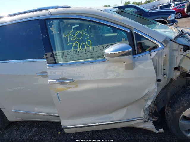 Aukcja sprzedaży 2019 Chrysler Pacifica Hybrid Limited, vin: 2C4RC1N7XKR590890, numer aukcji: 45057909