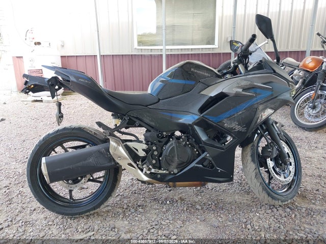 2025 Kawasaki Ex500 მანქანა იყიდება აუქციონზე, vin: ML5EXGG18SDA71786, აუქციონის ნომერი: 45057912