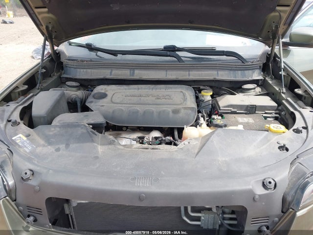 45057918 :رقم المزاد ، 1C4PJMLB2KD355389 vin ، 2019 Jeep Cherokee Latitude Plus 4x4 مزاد بيع