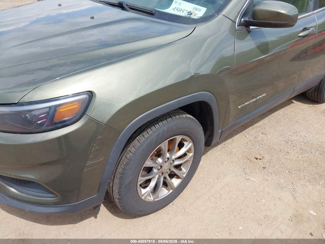 45057918 :رقم المزاد ، 1C4PJMLB2KD355389 vin ، 2019 Jeep Cherokee Latitude Plus 4x4 مزاد بيع