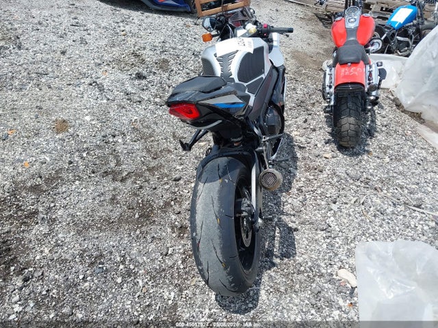 Suzuki GSX-R1000 2025 JS1DM11B6S7100443 Image 6