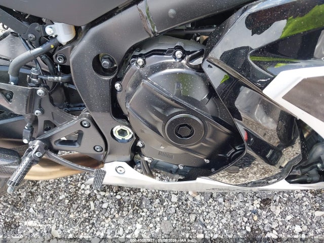 Suzuki GSX-R1000 2025 JS1DM11B6S7100443 Image 8