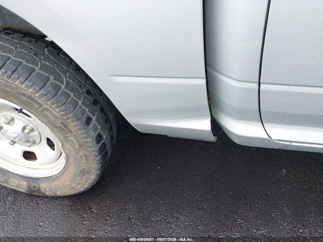 Aukcja sprzedaży 2018 Ram 1500 Tradesman  4x4 5'7 Box, vin: 1C6RR7KG8JS306697, numer aukcji: 45058007