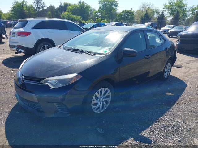 45058024 :رقم المزاد ، 2T1BURHE9FC338383 vin ، 2015 Toyota Corolla Le مزاد بيع