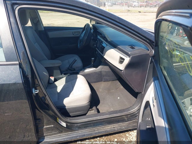 45058024 :رقم المزاد ، 2T1BURHE9FC338383 vin ، 2015 Toyota Corolla Le مزاد بيع