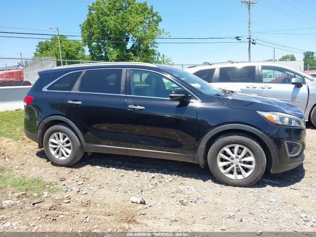 2017 Kia Sorento 2.4l Lx მანქანა იყიდება აუქციონზე, vin: 5XYPG4A3XHG285581, აუქციონის ნომერი: 45058038