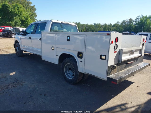 Ford F-350 Chassis Xl 2017 1FD8W3G6XHEE74075 Image 3